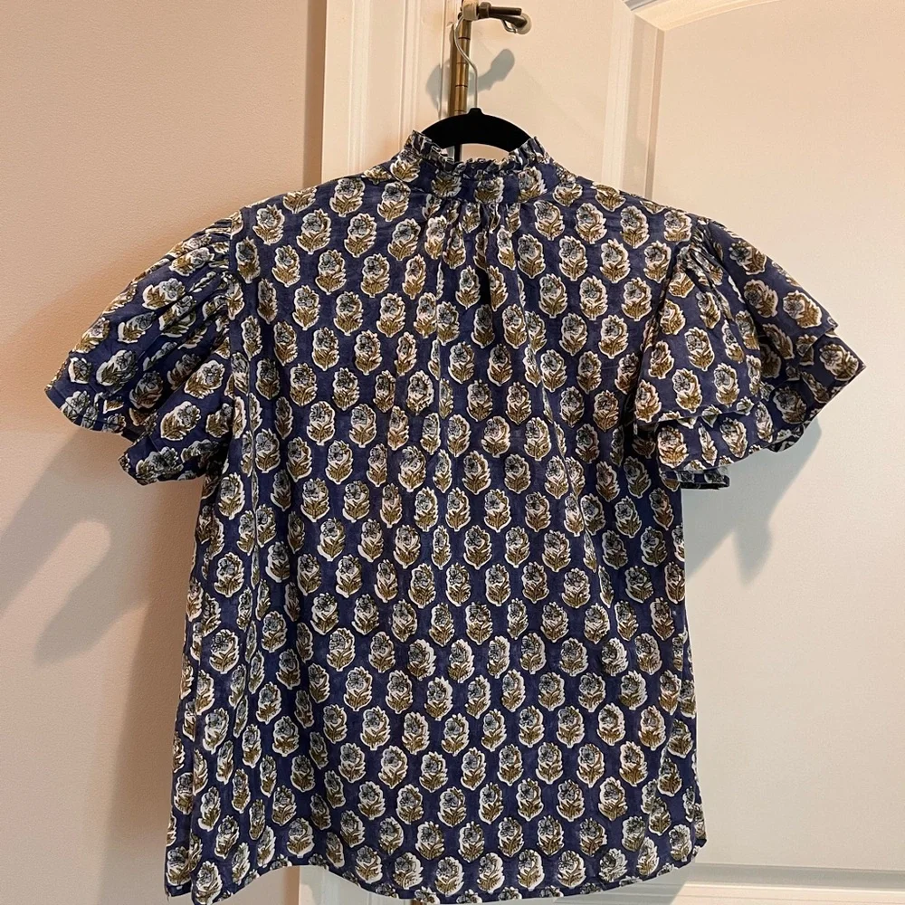 Miss Madison Blockprint Floral Short Sleeve Blouse - Picture 3 of 4